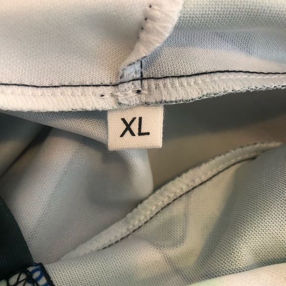 Hunter X A unique Design Hoodie Youth XL 18-20 - Picture 6 of 6